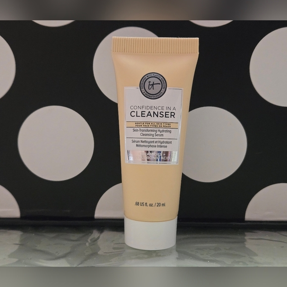 it cosmetics Other - 2/$15✨️IT Cosmetics Cleanser✨️